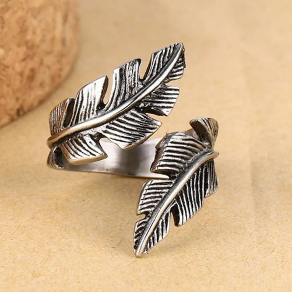 Leaf adjustable Women’s Ring